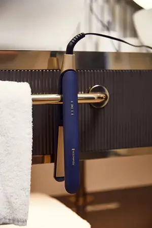 Pegla za kosu Remington S5805 E51 Sapphire Luxe Straightener P-18169