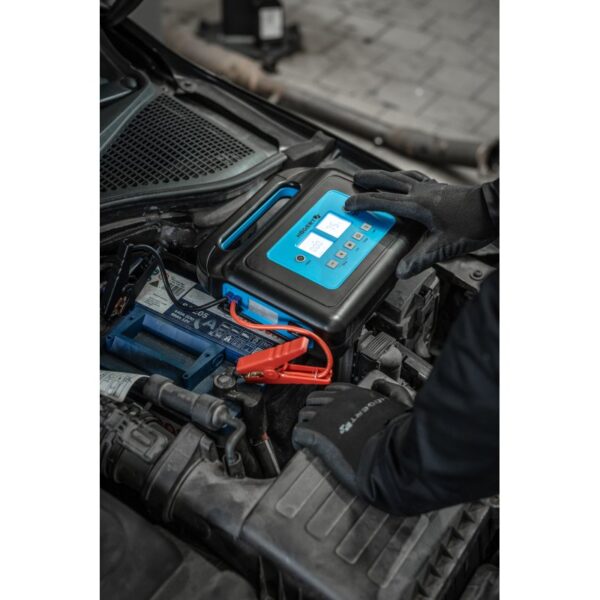 Prenosni litijumski starter Hoegert HT8G624 400A sa kompresorom