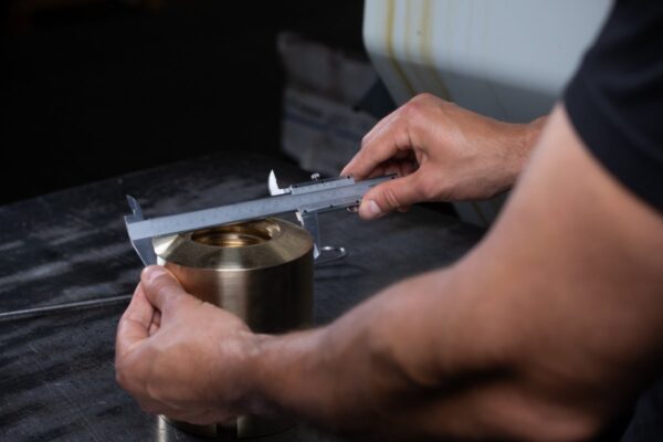 Pomično mjerilo - šubler Hoegert HT4M270 0-155mm