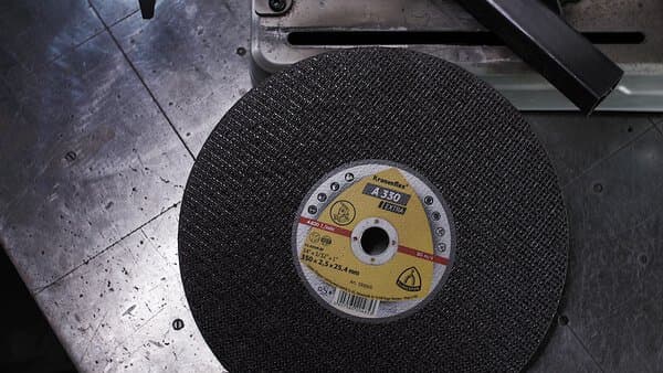 Rezna ploča - list pile za pile za metal - maje Klingspor A 330 Extra 353326 356 x 2.5 x 25.4mm