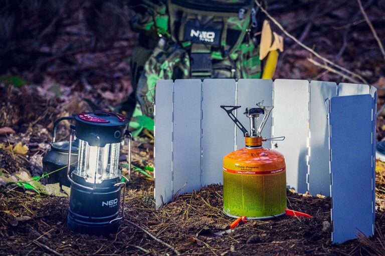 Aku ručna baterijska lampa Neo Tools 99-030 200Lm 3u1