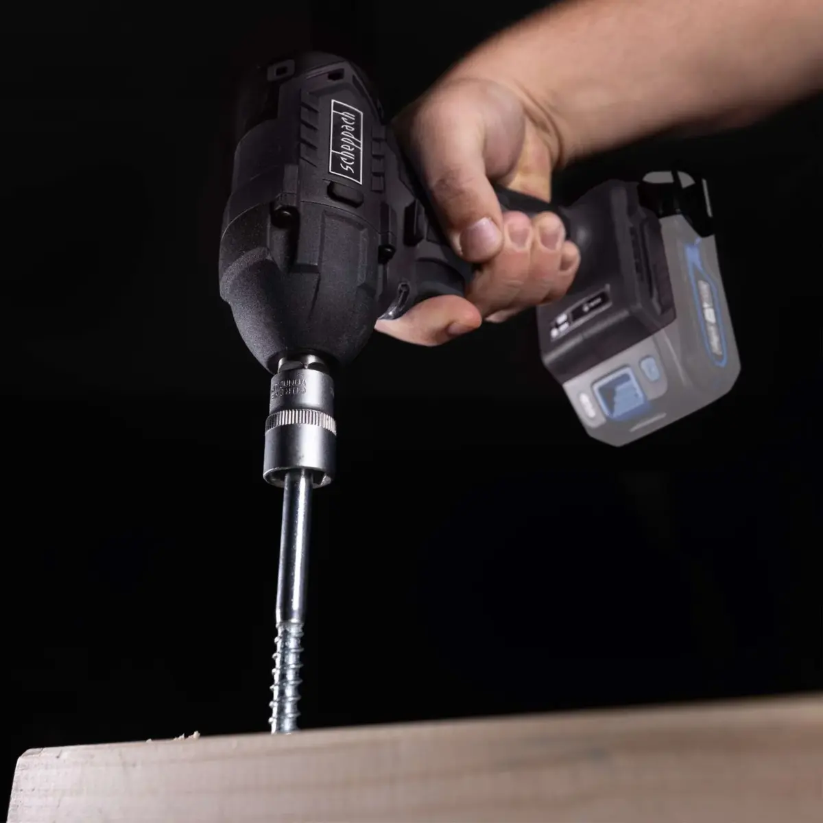 Aku udarni odvijač Scheppach BC-ASS350BE-X 58092089944 370Nm 1/2" sa 2.0Ah baterijom i punjačem