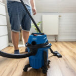 Aku usisivač za mokro-suho usisavanje Scheppach IXES C-NTS15-X 5907738400 sa 4.0Ah baterijom i punjačem