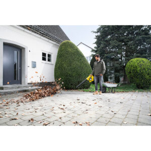 Aku puhač-duvač lišća KARCHER LBL4 1.445-160.0 sa baterijom i punjačem