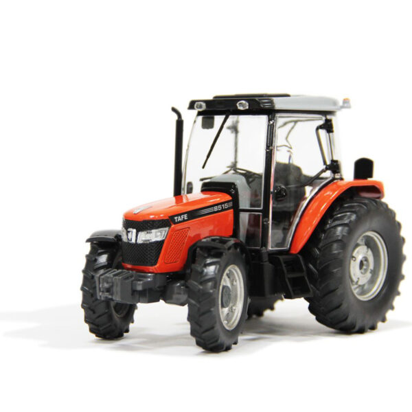 Dizelski traktor Tafe 8515 4WD sa kabinom 016038 80KS