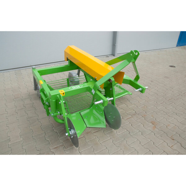 Vadilica krompira sa bočnim izbacivanjem Bomet 019801