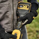 Aku trimer - kosa DeWalt DCMST561P1 XR 18V 36cm sa baterijom 5.0Ah i punjačem