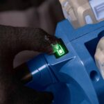 Aku pila - motorka za drvo Scheppach BC-CS355Duo-XS4 2x20V IXES Brushless 36.5cm sa 2 baterije 4.0Ah i 2 punjača 2.4A