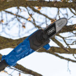 Aku višenamjenski-multifunkcijski vrtni alat 2u1 Scheppach C-PHTS410-XS4 20V IXES sa baterijom 4.0Ah i punjačem 2.4A