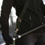 Aku višenamjenski-multifunkcijski vrtni alat 2u1 Scheppach C-PHTS410-XS4 20V IXES sa baterijom 4.0Ah i punjačem 2.4A