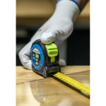 Mjerna traka - metar Hoegert HT4M411 8m 25mm