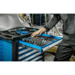 Set ručnih alata u kolicima Hoegert HT7G058 252-dijelni