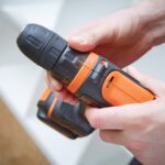 Aku bušilica - odvijač Black+Decker BDCD12 sa 1.5Ah baterijom i punjačem