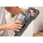 Aku štapni usisivač za suho usisavanje Black+Decker BHFEA520J 18V sa baterijom 2.0Ah i punjačem