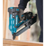 Aku pištolj za eksere - čavle Makita DBN900ZK 90mm