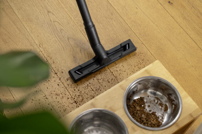Električni usisivač za dubinsko čišćenje Karcher SE 4 Go!Further 1.081-172.0 1000W