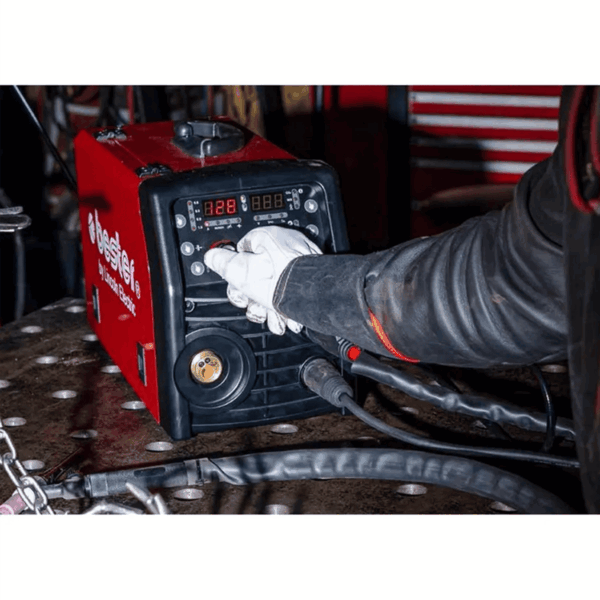 Aparat za MIG-MAG-CO2 zavarivanje-varanje Bester by Lincoln Electric BesterMIG 200 B18264-1
