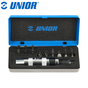 Izvijač-šarafciger udarni i nastavci u garnituri UNIOR 6762 605061 14-dijelni