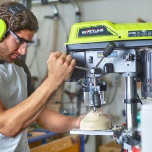 Električna stolna-stubna bušilica Ryobi RDP102L 390W