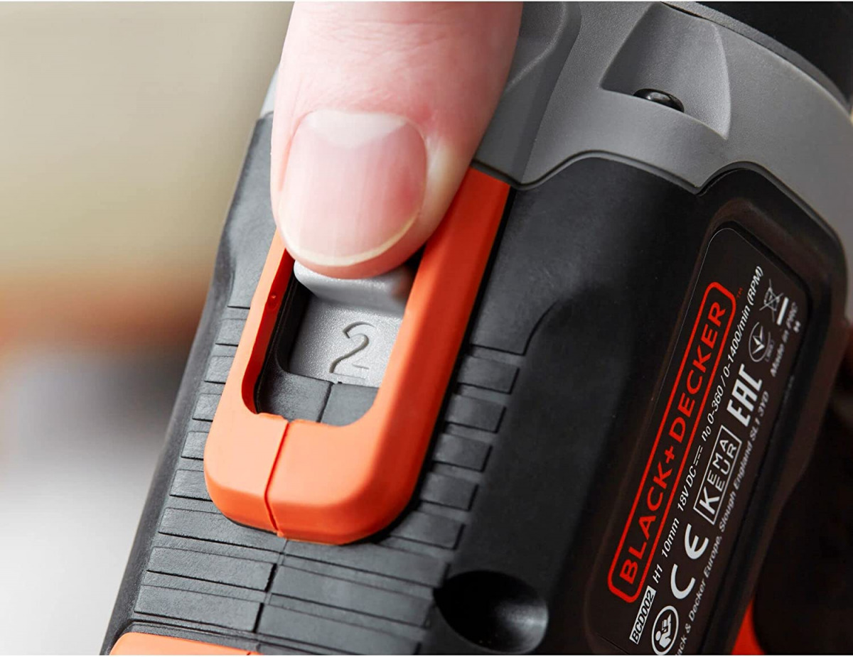 Aku udarna bušilica Black+Decker BCD003C1 18V sa 1.5Ah baterijom i punjačem