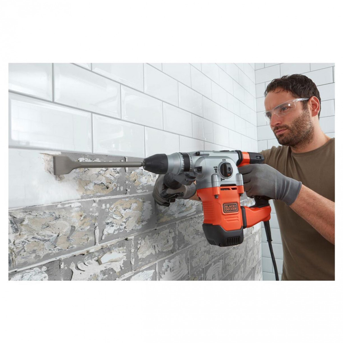 Električna udarna bušilica Black+Decker BEHS03K SDS-Plus 1250W sa priborom u koferu