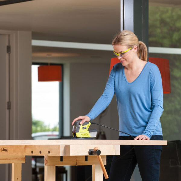 Električna vibraciona brusilica - šlajfarica Ryobi RMS180-S 180W