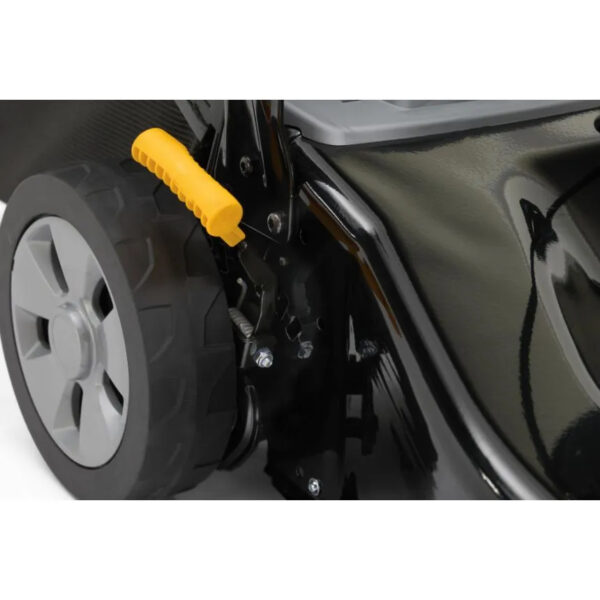 Gurajuća benzinska parkovska kosilica - kosačica Alpina AL5 46 A 2200W