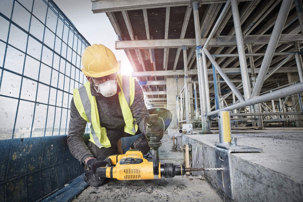 Električna udarna bušilica DeWalt D25810K SDS-Max 1050W u koferu