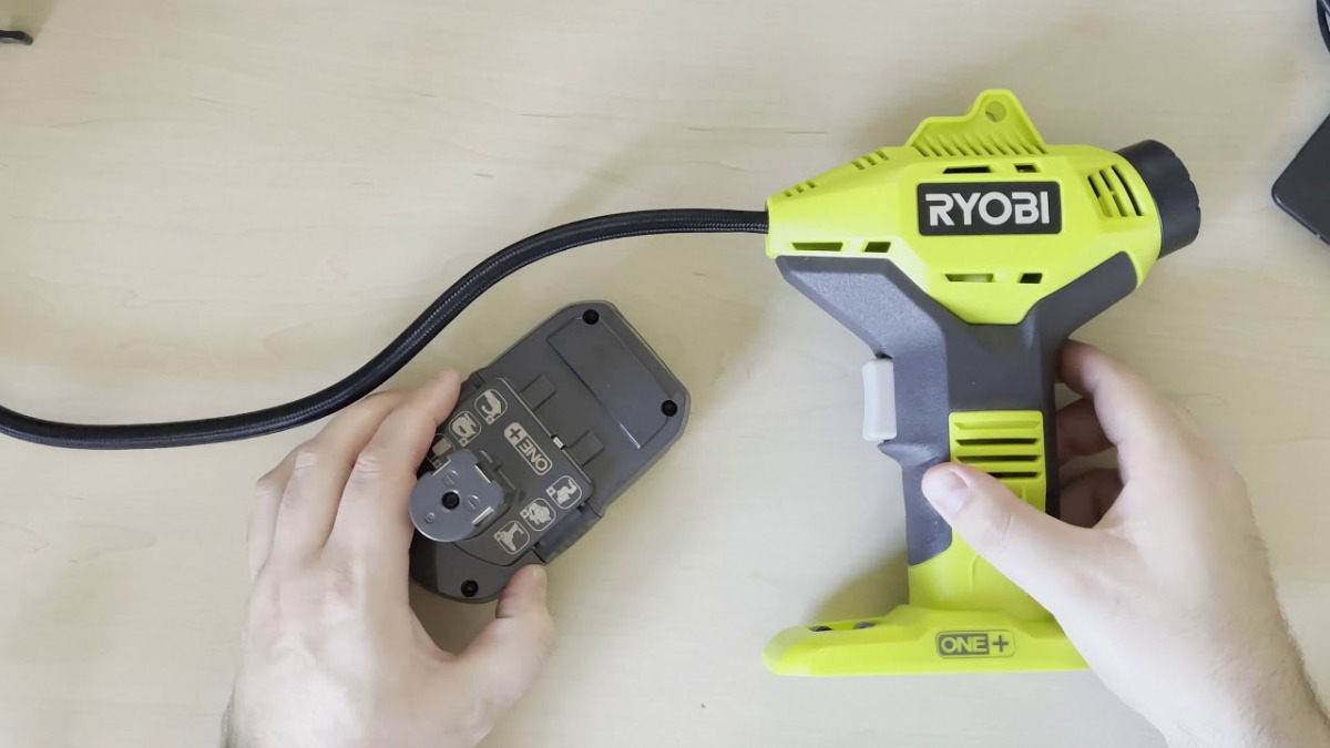 Aku kompresor Ryobi ONE+ R18PI-0 5133003931 10.34bar 18V