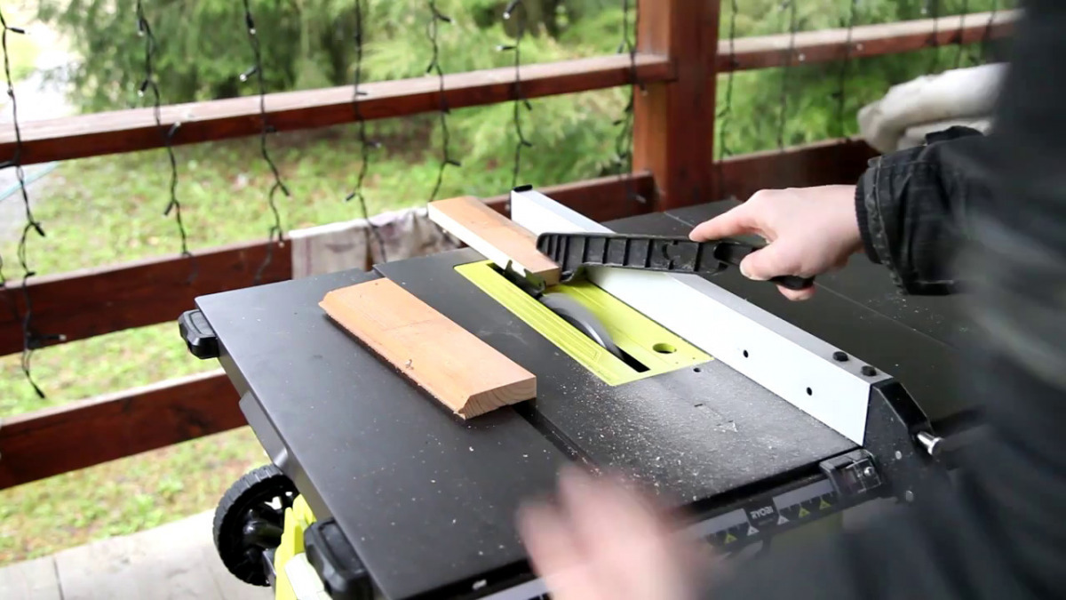 Električna stolna kružna pila - cirkular sa stolom Ryobi RTS1800S-G 1800W 254mm