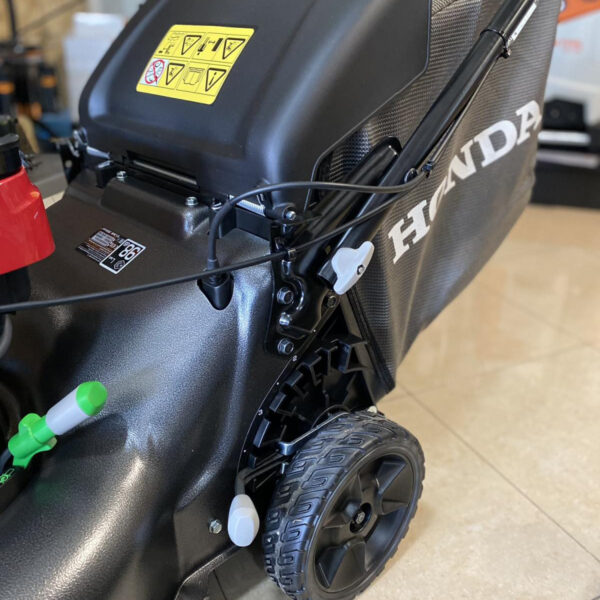 Samohodna benzinska parkovska kosilica-kosačica Honda HRN 536 VKE 4.9KS 53cm